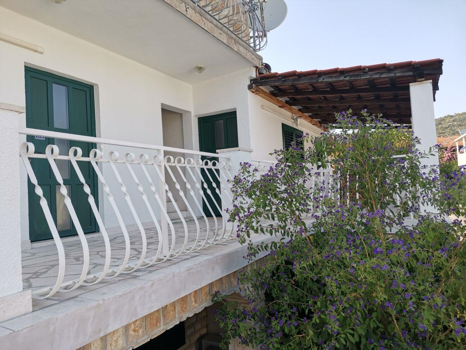 Apartments Srdan Vinisce Exterior foto